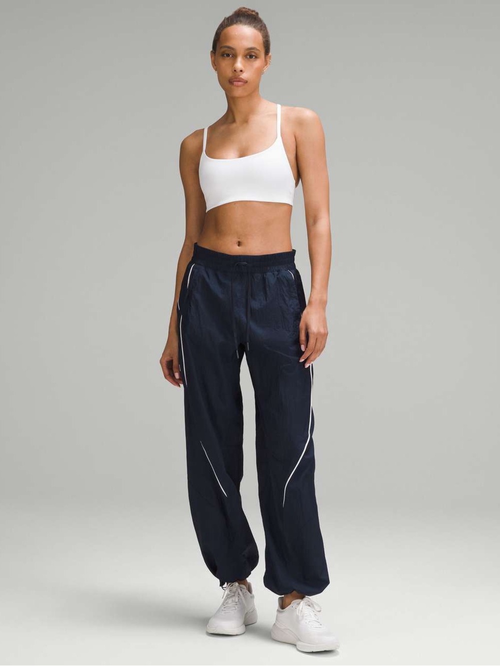 Lululemon License to Train Mid-Rise Lightweight Jogger